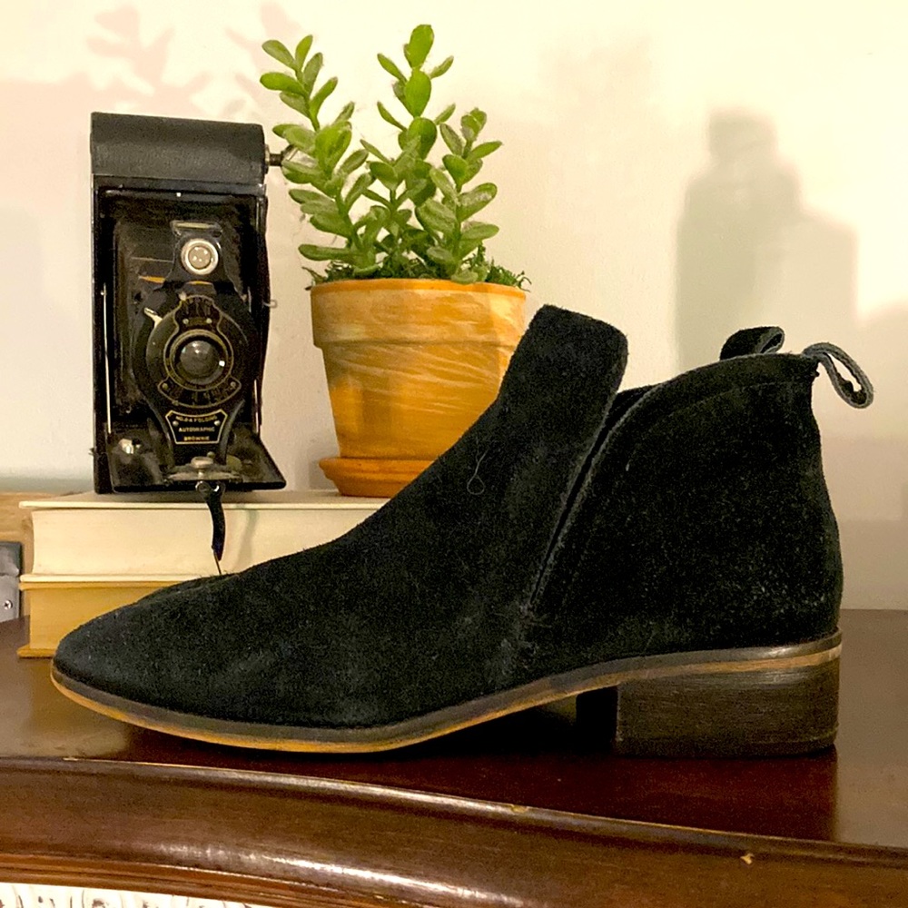 Dolce Vita Black Suede Boots (9)